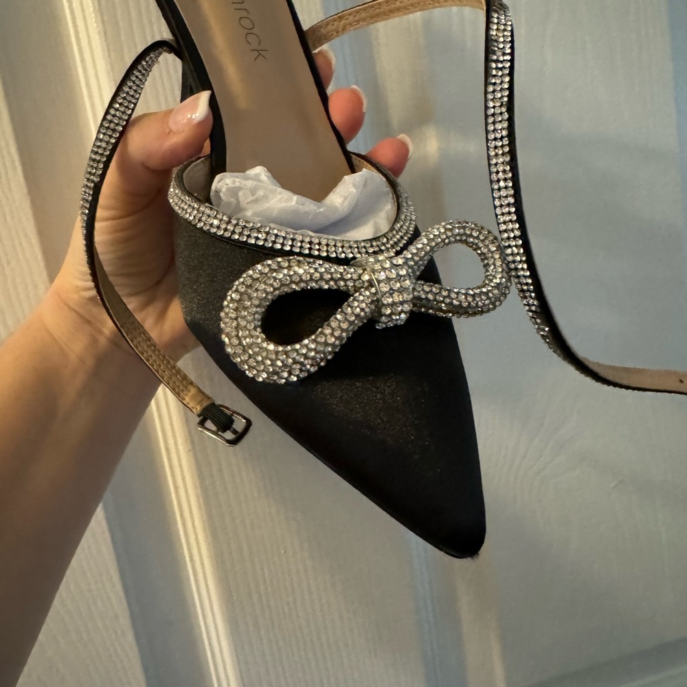 Women’s Heels with Rhinestone Bow - Picture 2 of 6